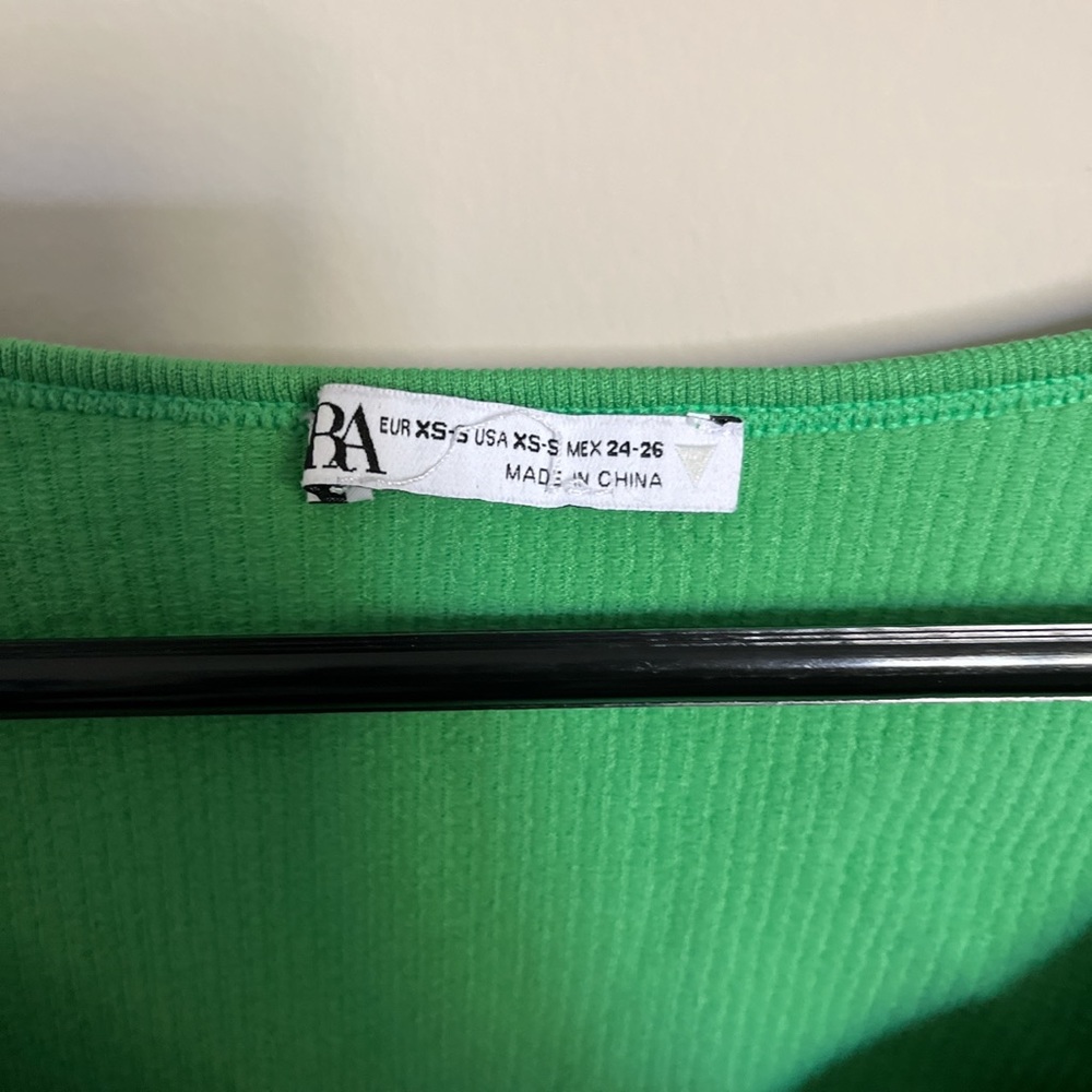 Zara Ribbed Long Sleeve - Picture 3 of 3